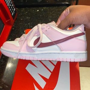 Gently worn kids Nike dunks (No Box)